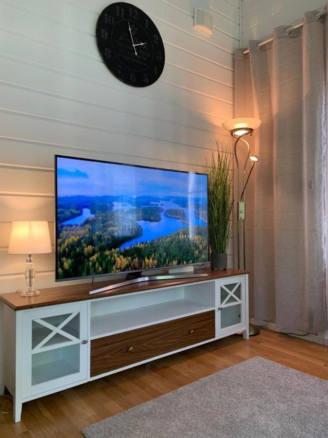 Elegant Villa On The Shore Of Lake Saimaa Лапеенранта Екстериор снимка