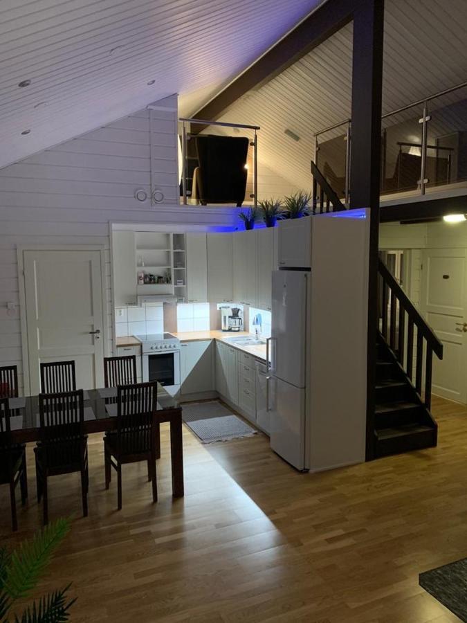 Elegant Villa On The Shore Of Lake Saimaa Лапеенранта Екстериор снимка